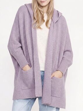 Look by M | Lavender Purple Oversized Hooded Pocket Cape Shrug NWT